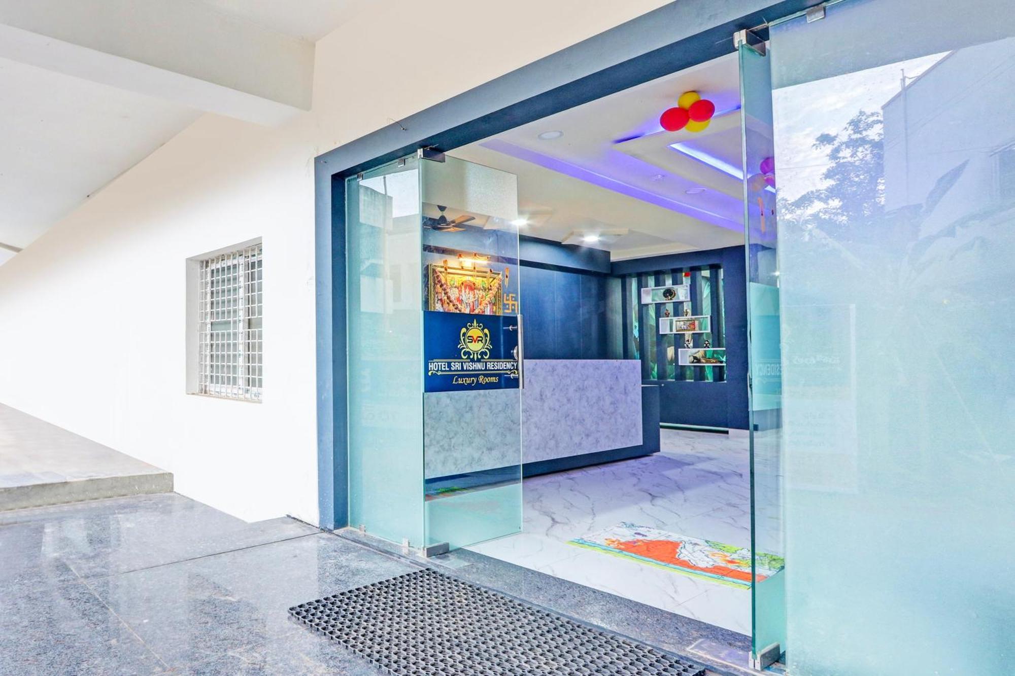Super Hotel O Sri Vishnu Residency Kottapalli Exteriör bild
